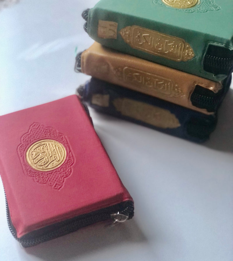 Quran, small/medium size with zip cover