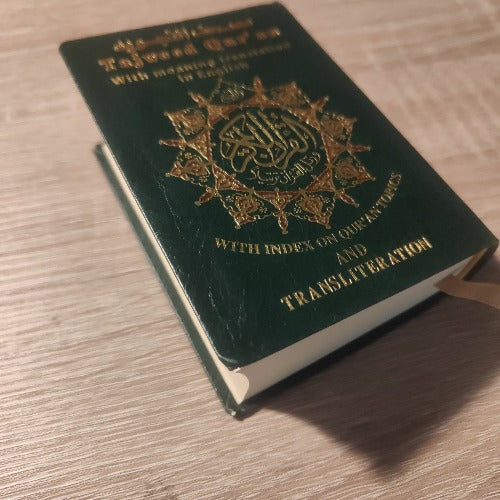 Quran with Transliteration, English Translation & Tajweed - Pocket/Small Size